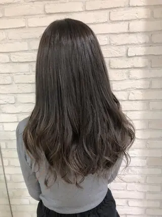 ロング カラー HAUS 片山みほのヘアスタイル