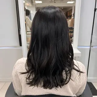 セミロング カラー 【センターパート/ マッシュ】ryokaのヘアスタイル
