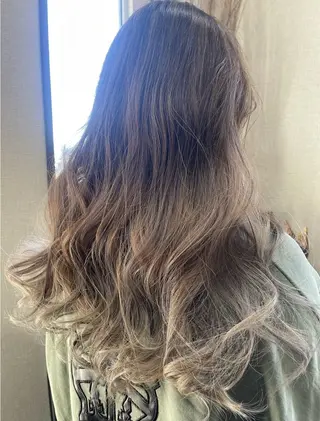 カラー Hair Magic TreAsure所属・Yu kaのヘアスタイル