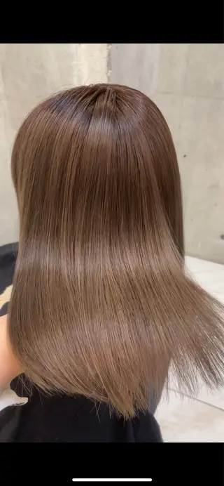 ミディアム カラー 植村 海咲のヘアスタイル