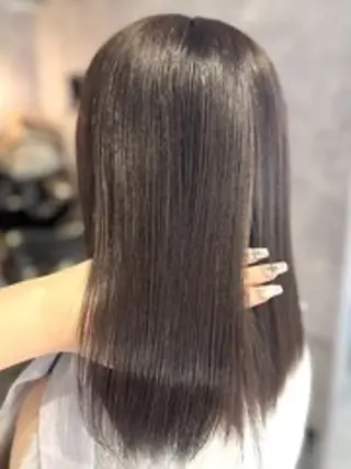 ロング カラー elu あやね‎🤍🫧のヘアスタイル