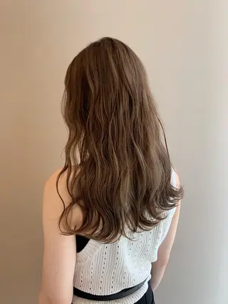 ロング カラー 顔まわりカット✄ ベージュカラー🧸のヘアスタイル