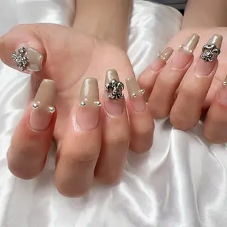 ネイル nailstudio ′ecole所属・nailstudio ′ecoleのネイルデザイン