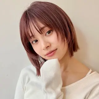 ショート カラー あやめ【顔まわり/レ イヤー/柔らかカラ】のヘアスタイル