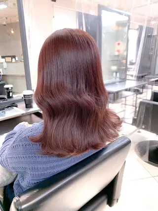 ミディアム カラー raika .のヘアスタイル