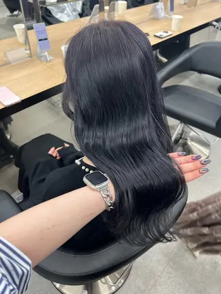 ロング カラー 暗髪🩶ラベンダー/ ブルー/ユウナ🤍のヘアスタイル