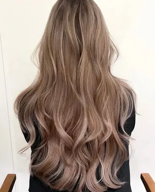 ロング カラー ✨レイヤーカット/透 名感カラー特化✨のヘアスタイル
