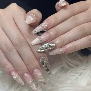 ネイル ゴテゴテ ネイルのネイルデザイン