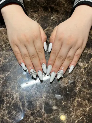 ネイル IROHA Nail 矢掛萌子のネイルデザイン