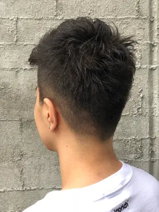 ショート パーマ メンズ 島田 竜也のヘアスタイル