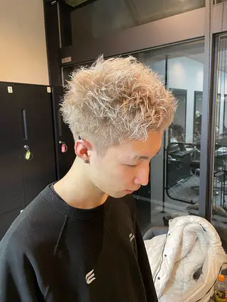 ショート カラー MEN'S SEEK所属・石井 圭祐のヘアスタイル