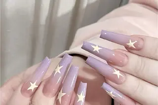 ネイル 小島 阿佑美のネイルデザイン