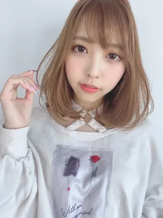 ミディアム カラー ⭐️迫田 ゆう⭐️のヘアスタイル