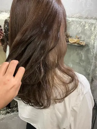 ミディアム カラー レイヤー/グレージュ 🤍奥開梨恵のヘアスタイル