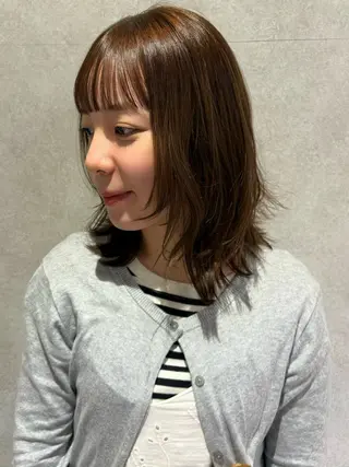 ミディアム カラー yumemiレイヤー ✴︎ 透明感カラーのヘアスタイル
