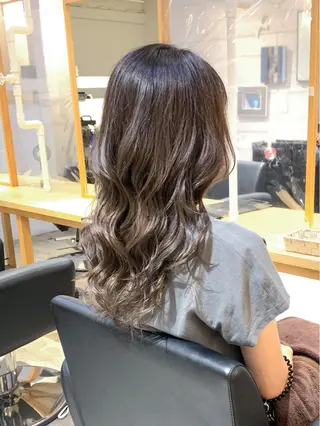 ロング カラー 鈴木 悠平のヘアスタイル