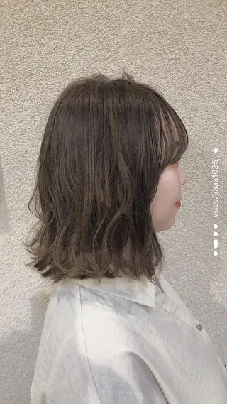 ミディアム カラー merc. 福田茜のヘアスタイル