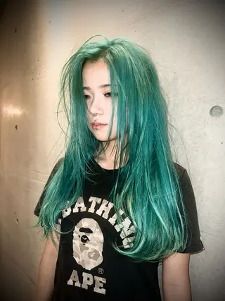 ロング カラー デザインカラー⭐︎★ 🐆hyo🐆のヘアスタイル