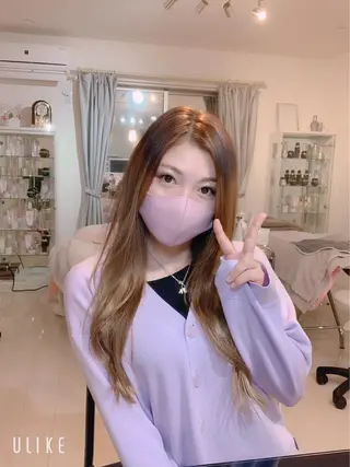 ミディアム カラー パーマ ネイル マツエク・マツパ アイブロウ HIKARI a.k.a 神童♡のエステ・リラクイメージ