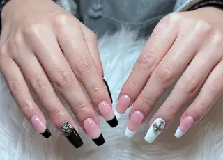 ネイル RAFFINE 月🦋🩵のネイルデザイン