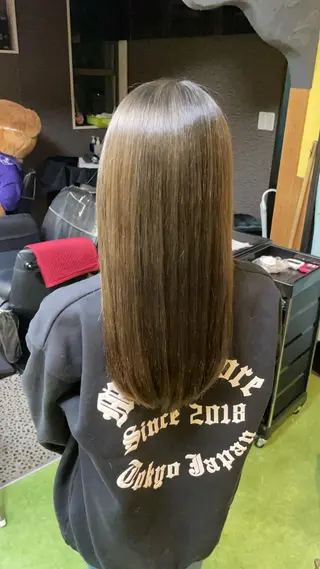 ロング カラー デザインカラー🏝️ 須賀汐音のヘアスタイル