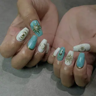 ネイル NEO Beauty Salon所属・𝐍𝐄𝐎 𝐉𝐔𝐑𝐈のネイルデザイン