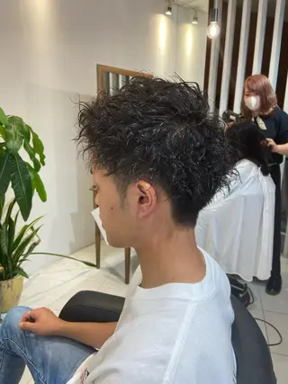 パーマ メンズ 再現性◎✨艶髪🔆 川﨑友稀のヘアスタイル