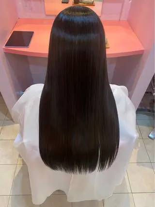 ミディアム 𝙼𝚒𝚎𝚗𝚎 𝚙𝚒𝚗𝚔所属・山本 葵のヘアスタイル