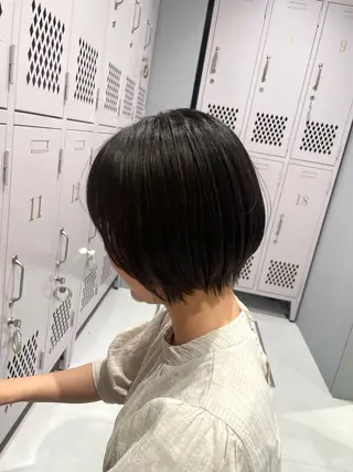 ショート 菜々🫧新宿 透明感ケアブリーチのヘアスタイル