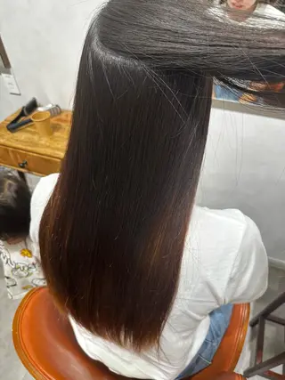 ロング 髪質改善lab.em.梅田店所属・髪質改善 伊藤のヘアスタイル