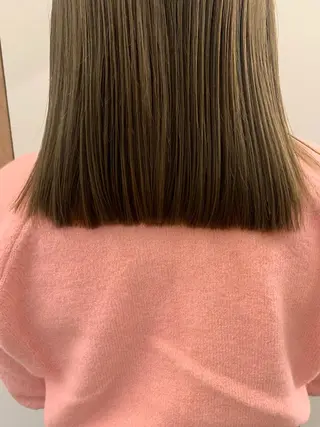 ミディアム カラー yupi🐈‍⬛ レイヤー/パーマのヘアスタイル