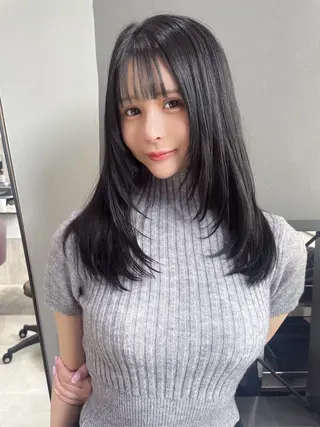 セミロング カラー AIRI layer cut hairのヘアスタイル