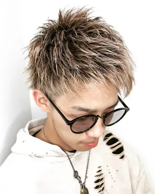 ショート カラー メンズ メンズヘア特化 崎田 成人のヘアスタイル