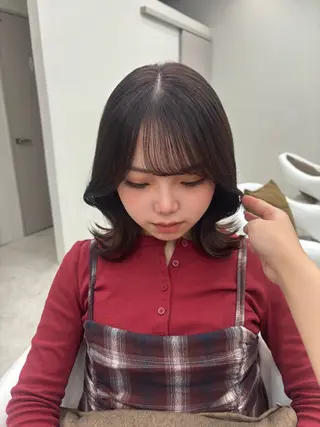 カラー 藤原 亜美果のヘアスタイル