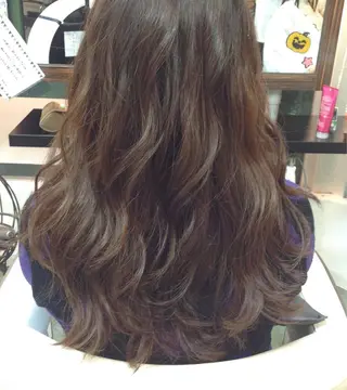 ロング 榎園 由美のヘアスタイル