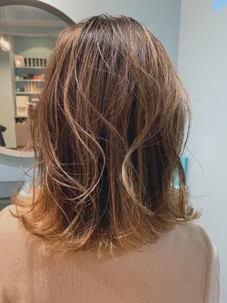 ミディアム SHINKA所属・小倉 愛のヘアスタイル