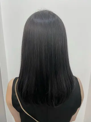 セミロング 牧田 彩香のヘアスタイル