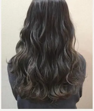 ロング カラー ✨髪質改善専門店 GULGUL✨のヘアスタイル