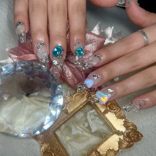 ネイル Nailsalon MADIA所属・石塚 みずきのネイルデザイン