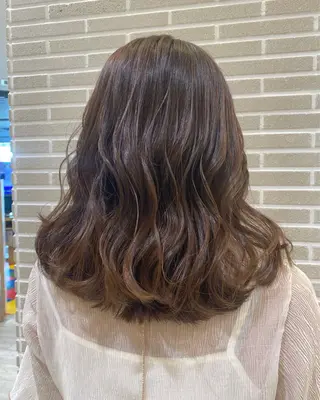 セミロング 植田 菜月のヘアスタイル