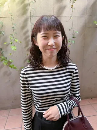 ミディアム パーマ 大橋 芽衣のヘアスタイル