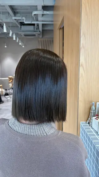 ショート 井山 葵のヘアスタイル