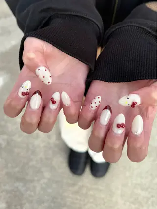 ネイル Unique 【ユニーク】のネイルデザイン