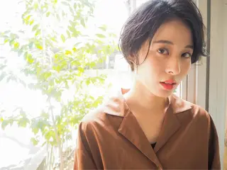 ショート カラー natsumi / N°ariaのヘアスタイル