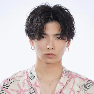 パーマ メンズ 札幌No.1フェザー KAITOのヘアスタイル