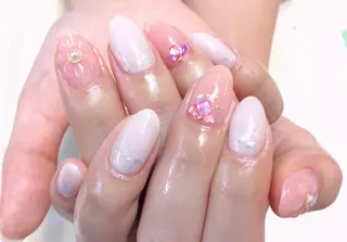 ネイル 新橋 ルキナ スタッフのネイルデザイン