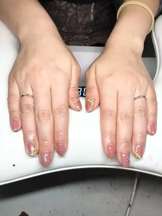 ネイル Eyelash ＆ Nail Tanemoto所属・ネイリスト TAKAHASHIのネイルデザイン