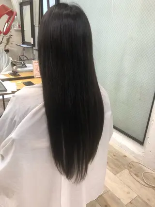 ロング カラー パーマ ヘアアレンジ 八巻 晴香のヘアスタイル