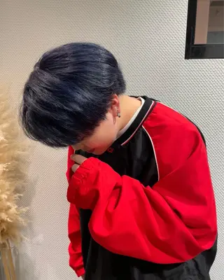 ショート カラー 向坂 亜美のヘアスタイル