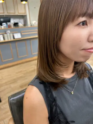 ミディアム ブリーチなしWカラー /レイヤー/セイナのヘアスタイル